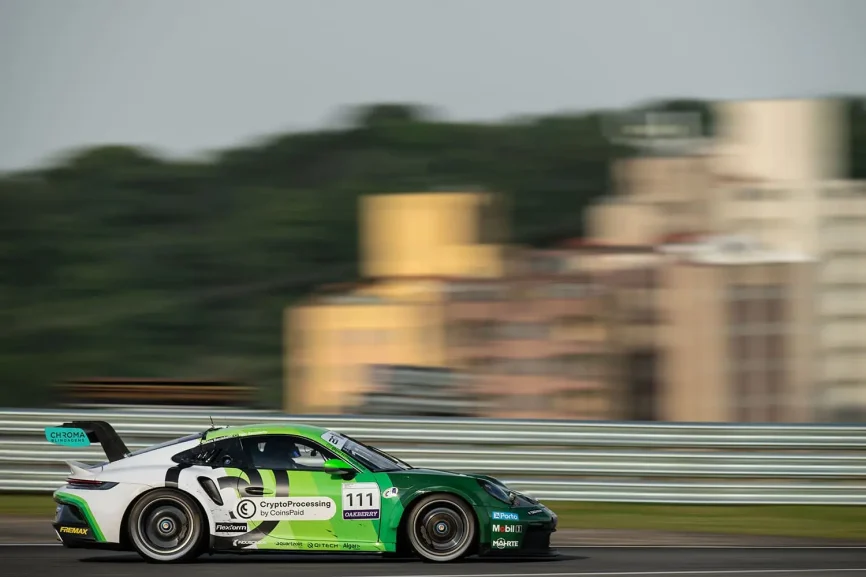 Porsche Cup Brazil - photo from a race track 04